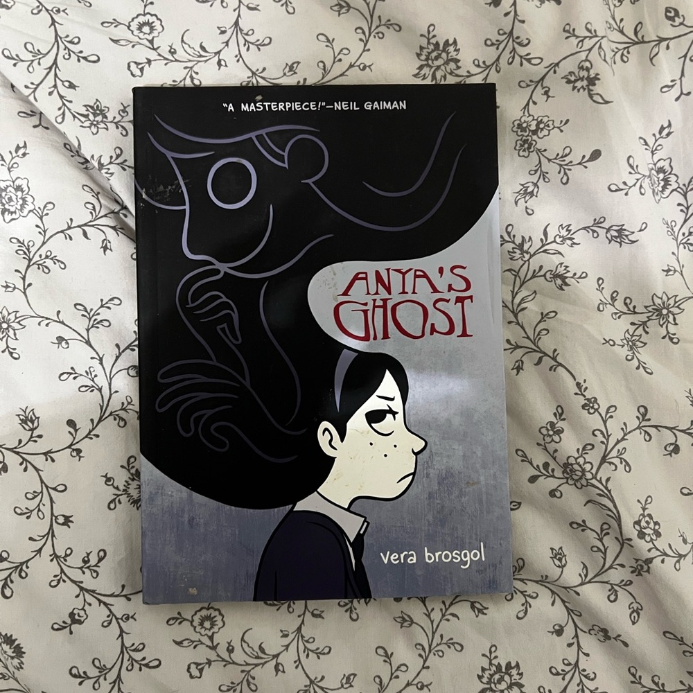 Anya's Ghost Graphic Novel